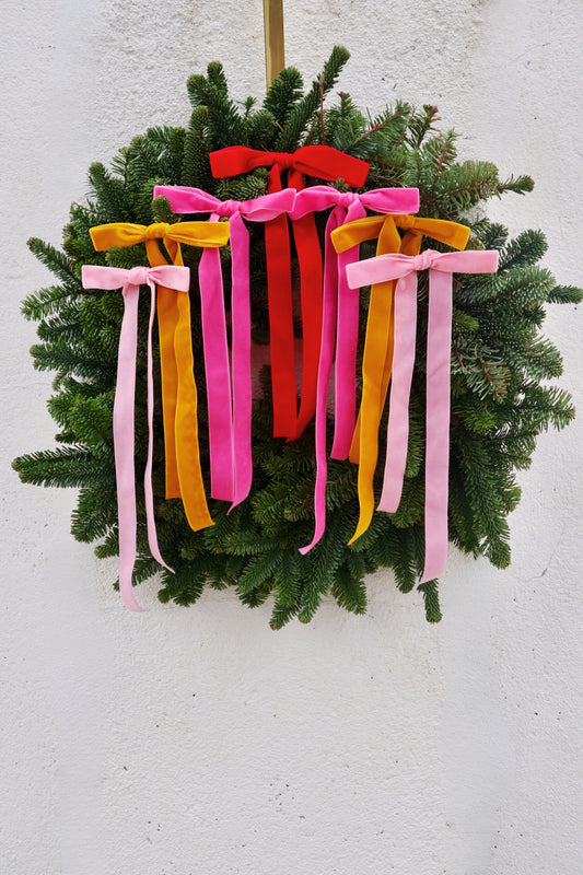 THE BOW WREATH